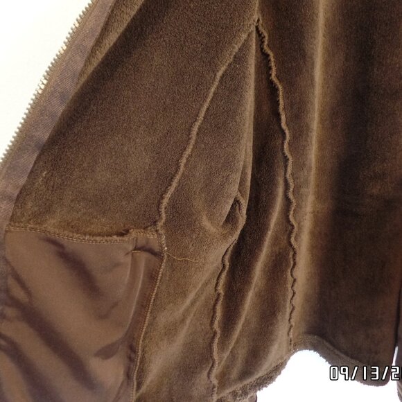 Disneyland Resort Winnie the Pooh and Piglet embroidered Fleece Jacket Medium - Picture 10 of 16